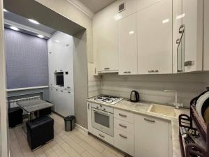 2-комн. квартира на ул. Ахпюра Сероба, 68 кв.м., 1/3 этаж, выс