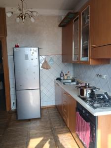 2-комн. квартира на ул. Алабяна в Ачапняке, 67 кв.м., высок�